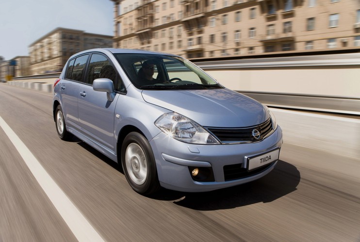 Nissan tiida