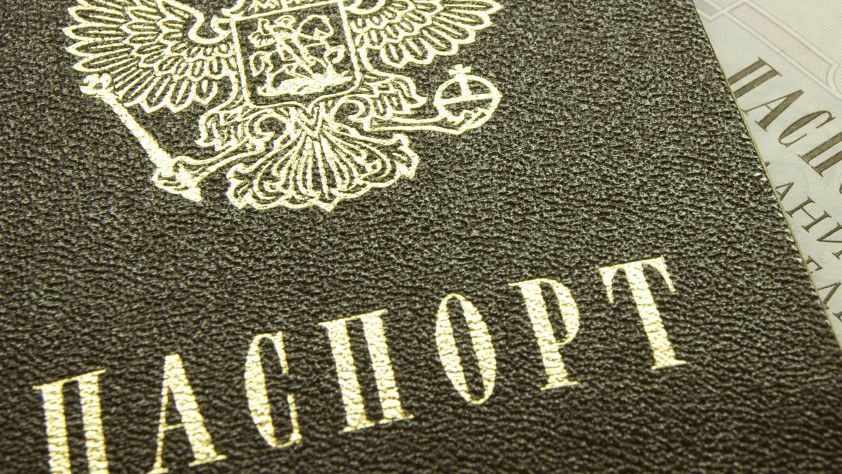 Władze Rosji uważają za konieczne utrzymanie dotychczasowych zasad podróżowania obywateli Federacji Rosyjskiej na Ukrainę, pomimo zapowiedzi władz w Kijowie w sprawie zaostrzenia przepisów - poinformowało rosyjskie MSZ.