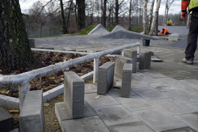 Katowice. Skatepark bubel przy ul. Barcelońskiej