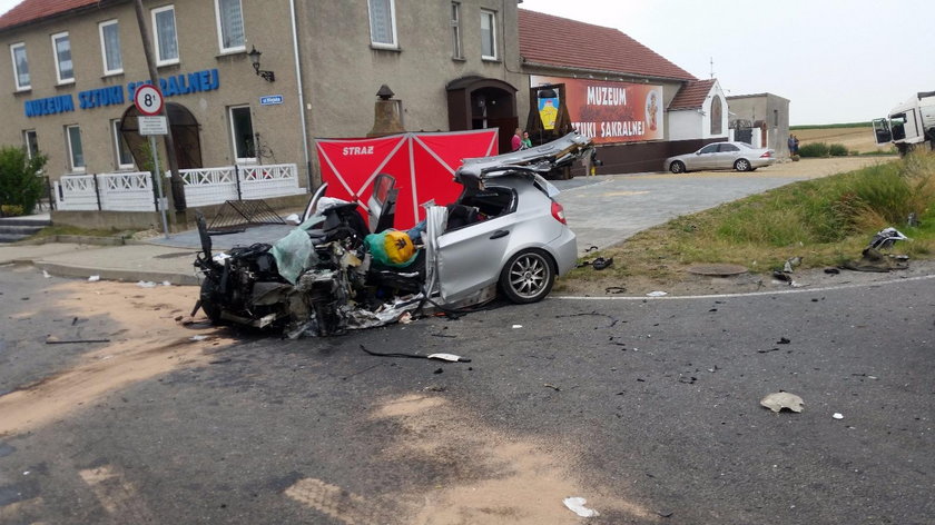 Śmierć na drodze. Tym autem podróżowało dziecko!