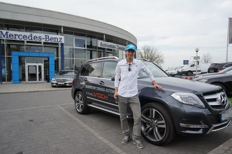 Kamil Stoch i jego nowy mrcedes GLK