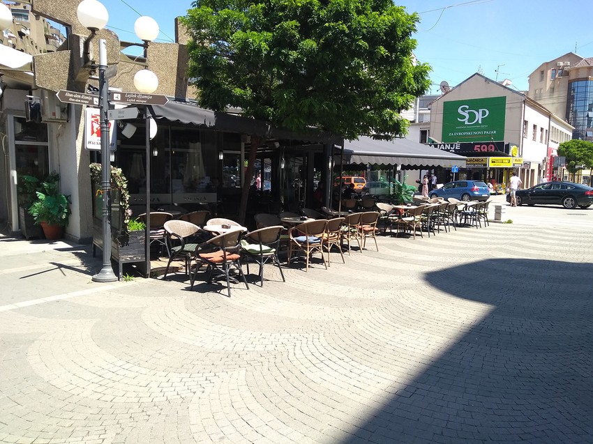 NOVIPAZAR Prazni kafići foto N Kočović