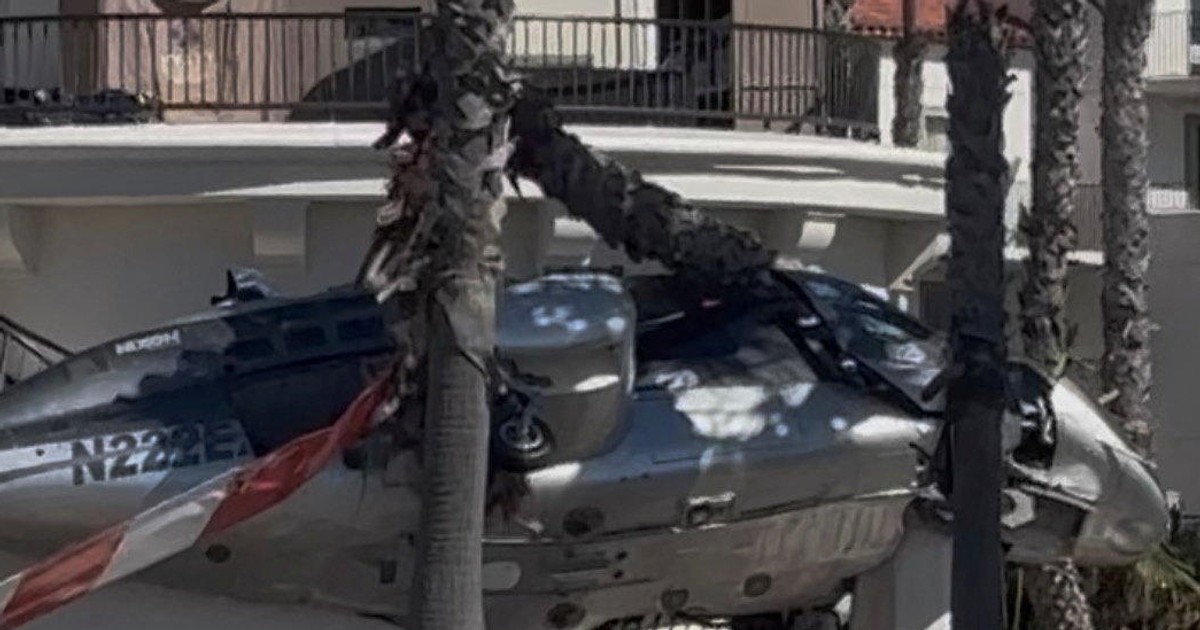 Śmigłowiec spadł przy hotelu. Panika i ranni przechodnie. Dramat na nagraniu