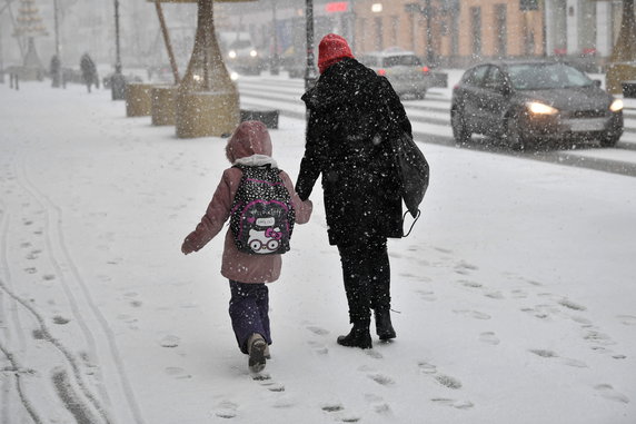 Załamanie pogody w Polsce. Potężna burza śnieżna nad Warszawą