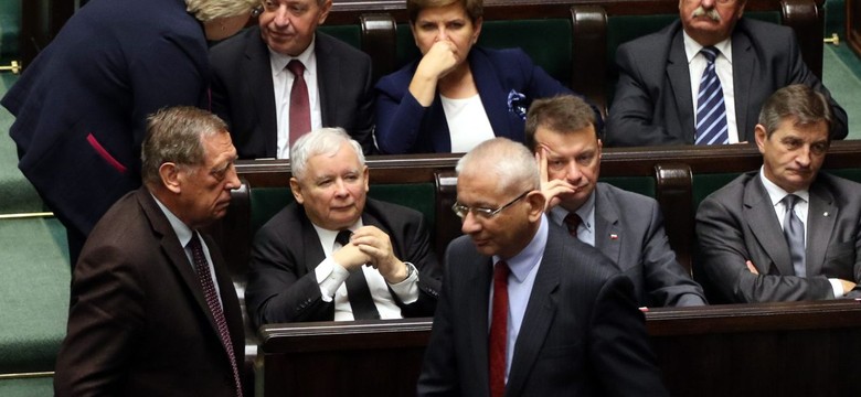 Dorn przejrzał plan Kaczyńskiego. Po co wojna o Trybunał? Chodzi o media i służbę cywilną