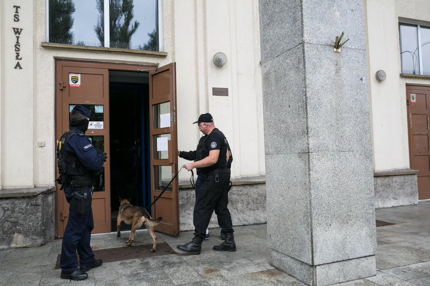 Kraków. Antyterroryści weszli do hali TS Wisła. Czego szukali?