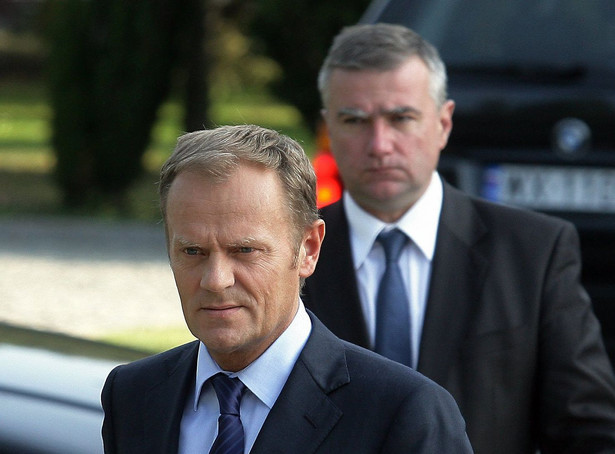 Graś: Tusk rozmawiał także z Shakirą