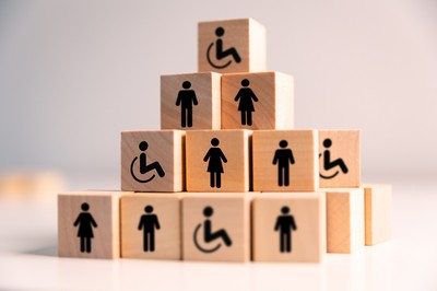 Rzecznik praw obywatelskich wysyła posłom uwagi do projektów ustaw w sprawie asystencji