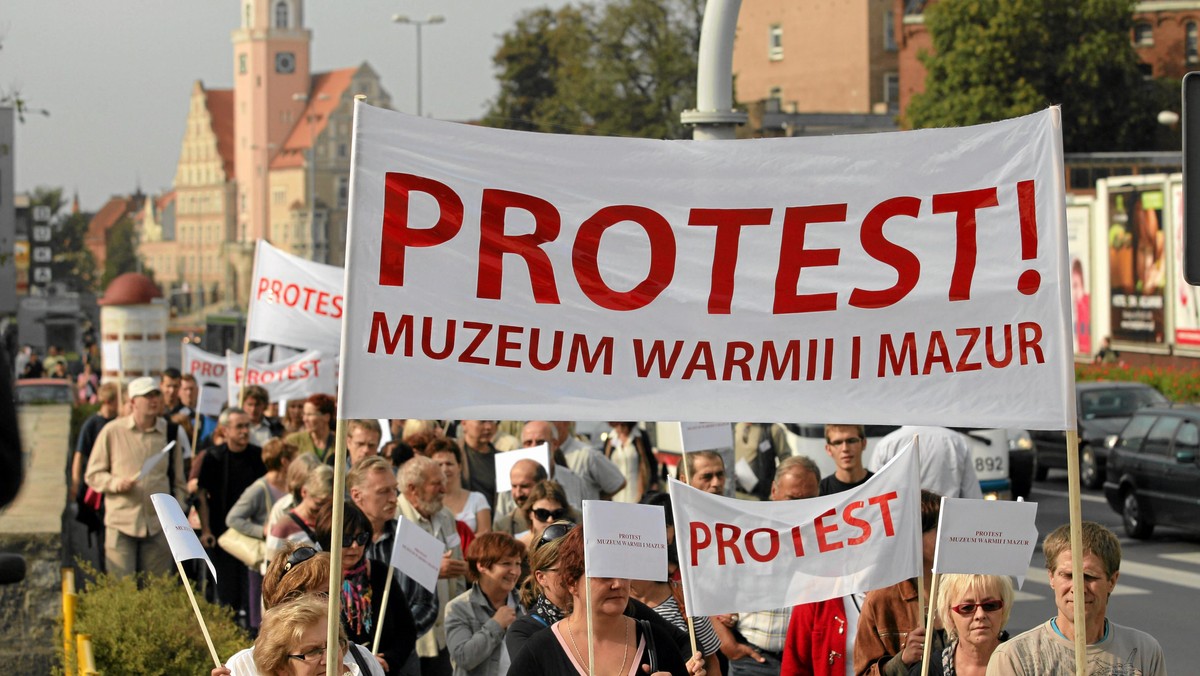 Zarząd Województwa Warmińsko-Mazurskiego podjął decyzję o zamiarze odwołania Janusza Cygańskiego z funkcji Dyrektora Muzeum Warmii i Mazur. Postanowienie to poparł Minister Kultury i Dziedzictwa Narodowego - Bogdan Zdrojewski.