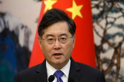 Tajemnicze zniknięcie szefa chińskiej dyplomacji. Mnożą się teorie