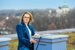 Weronika Marczuk: Zakup i wysyłka kamizelek kuloodpornych to ogromny problem. Przepisy są chore