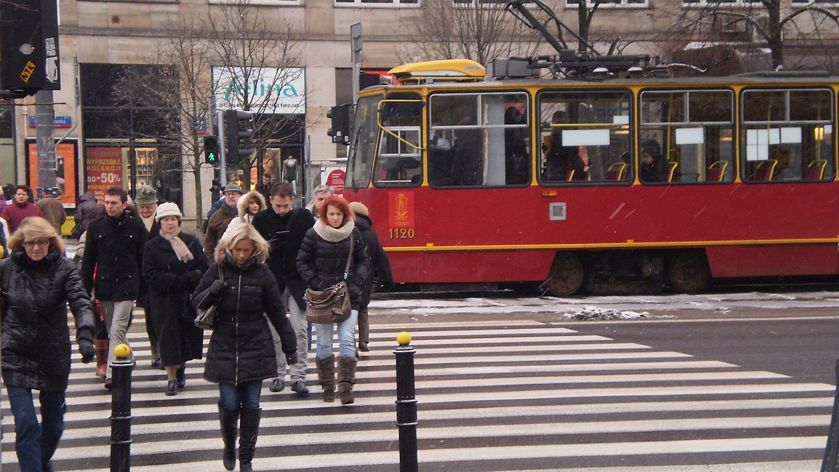 Tramwaje Warszawskie podpisały dzisiaj umowę na budowę brakującego odcinka torowiska na ul. Powstańców Śląskich - między ulicami Radiową i Górczewską. Prace mają rozpocząć się w wakacje.