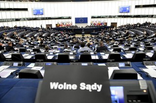 Morawiecki w ogniu pytań o praworządność. W UE ścierają się skrajnie różne wizje przyszłości