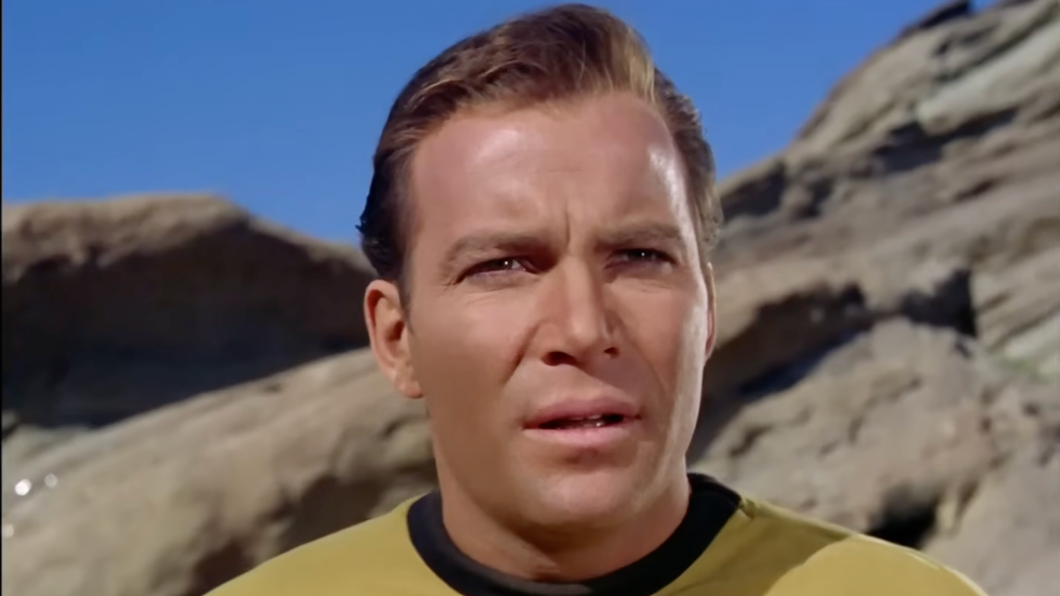William Shatner ako kapitán Kirk v seriáli Star Trek.