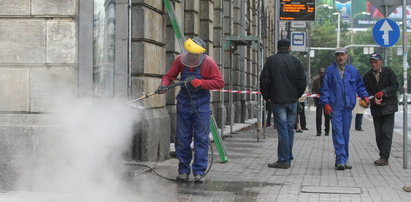 Umyjcie koszmarnie brudne kamienice!