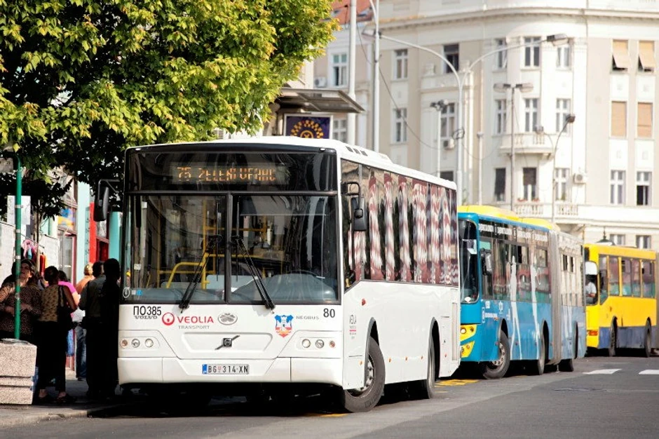 Novi autobusu su već od danas u saobraćaju