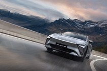 Nowy wymiar luksusu – EXLANTIX debiutuje w Polsce