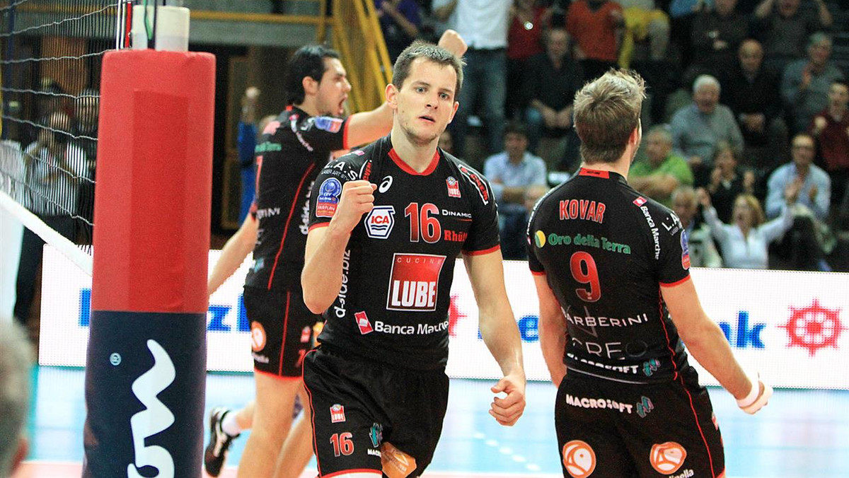 Bartosz Kurek już w pierwszym swoim sezonie w Serie A1 sięgnął po tytuł mistrza Włoch. Drużyna Lube Banca Marche Macerata z Polakiem w składzie ograła w finale włoskiej ekstraklasy Sir Safety Perugia 3-1. Czwarty mecz obu drużyn zakończył się wynikiem 3:1 (22:25, 25:22, 25:21, 35:33).