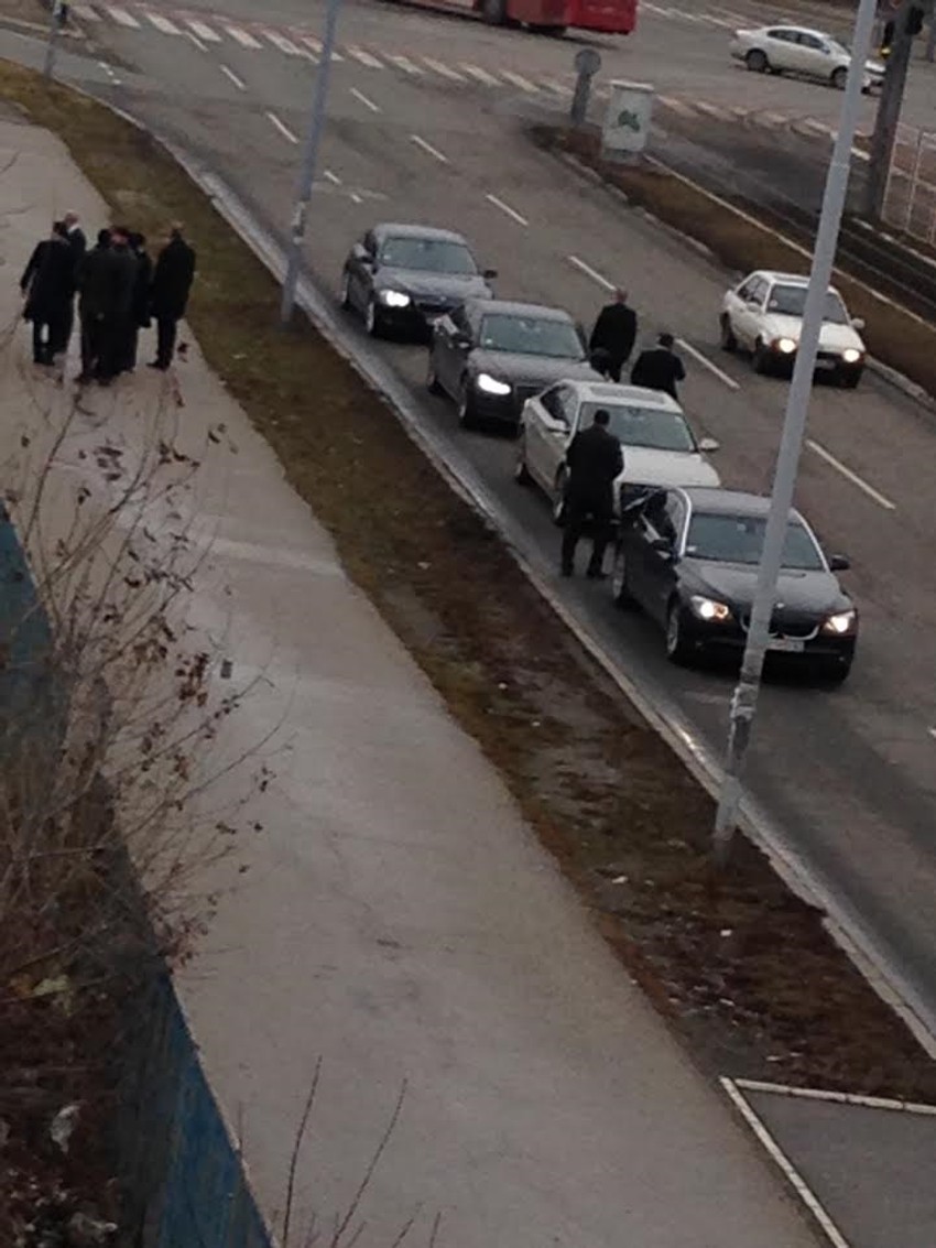 Delegacija u obilasku terena