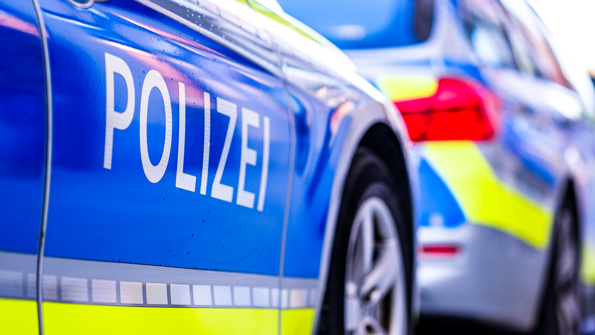 Groźny wypadek w Niemczech. 55-latek wjechał czołowo w auto Polaka