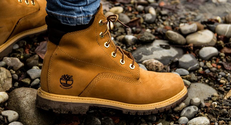 Wielka wyprzedaż męskich butów Timberland. Znikają z półek w mgnieniu oka!