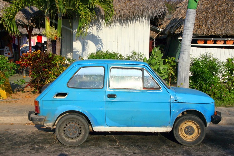 Polski Fiat 126p na Kubie (1)