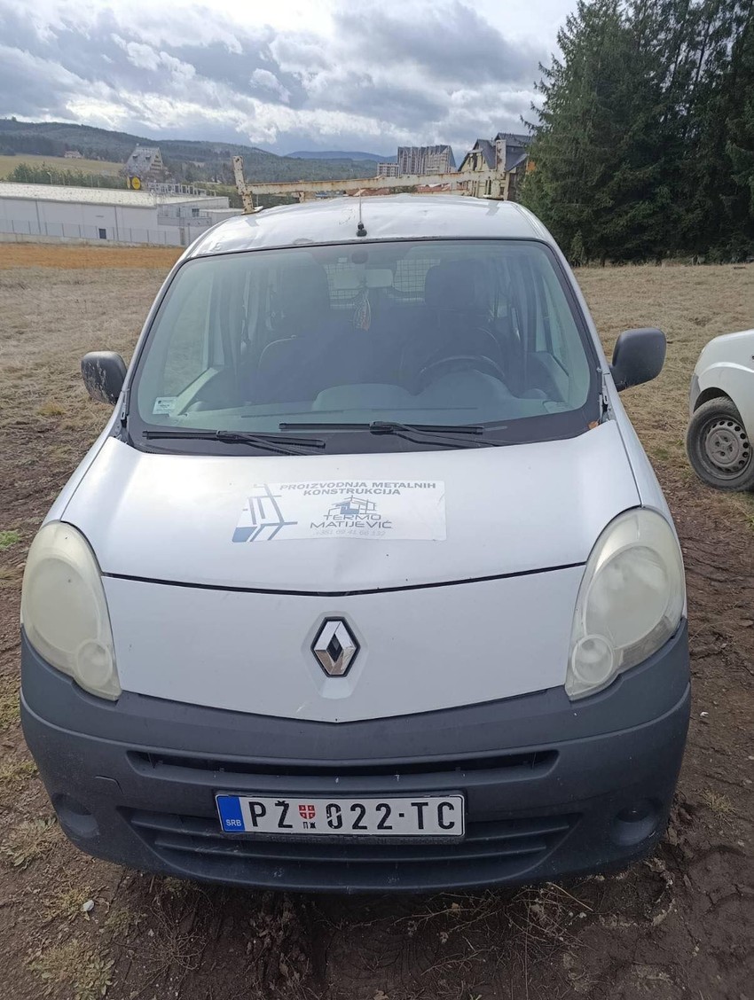 Automobil nestalog Ivana Rakića