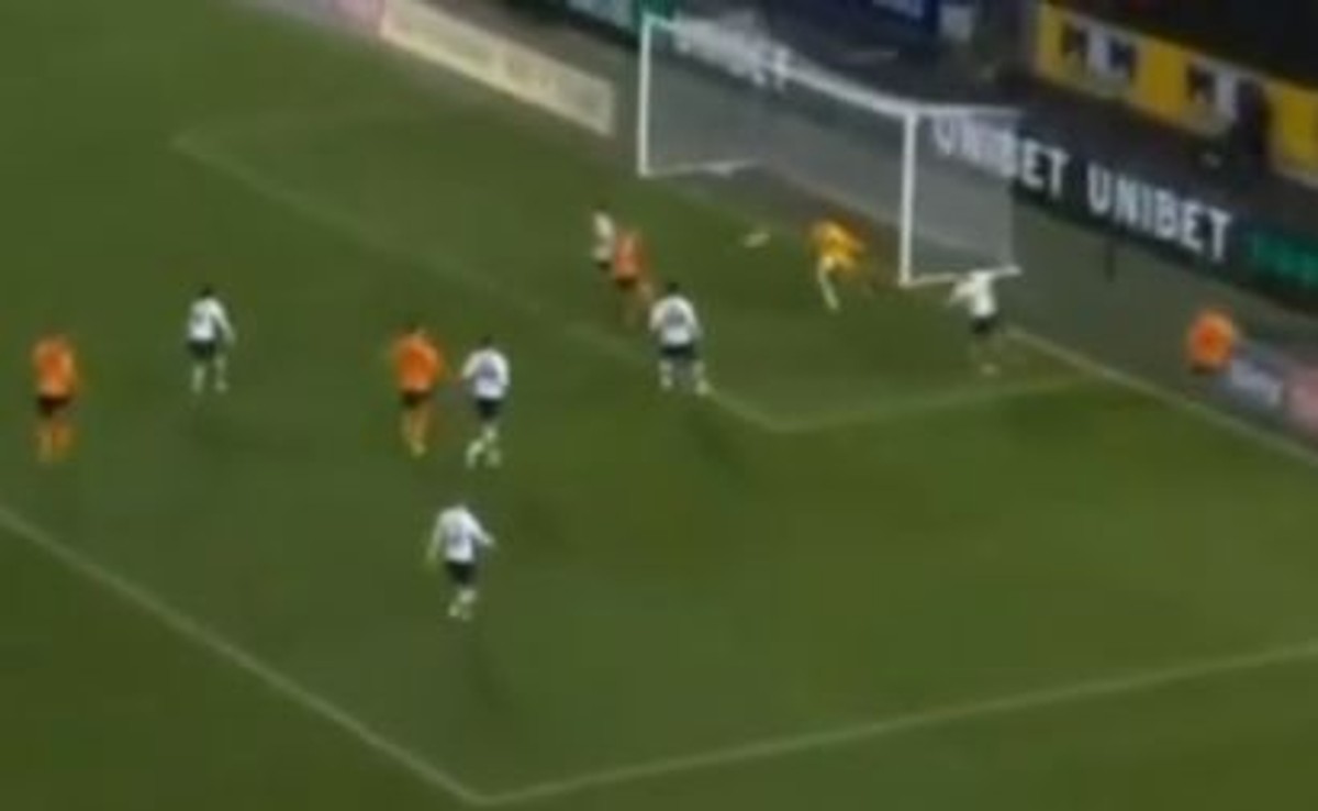 Kamil Grosicki strzelił piątego gola w sezonie [WIDEO]