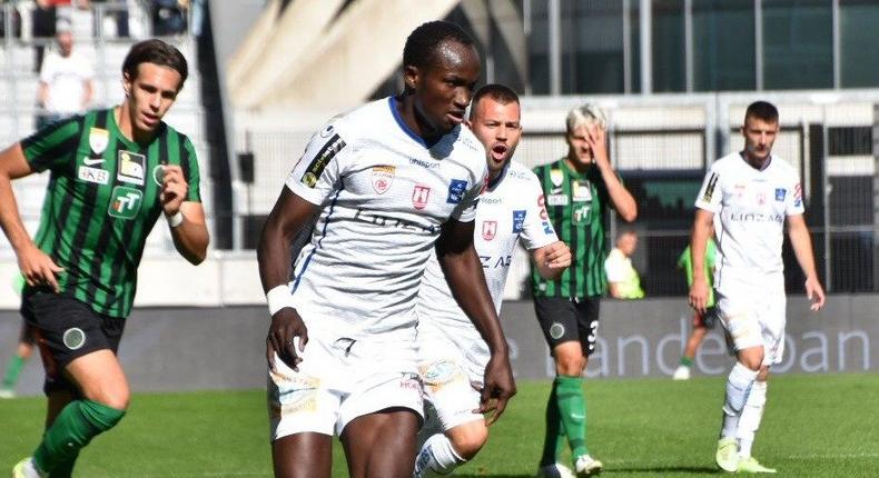 Raphael Dwamena back in action after heart problem sidelined him for a year