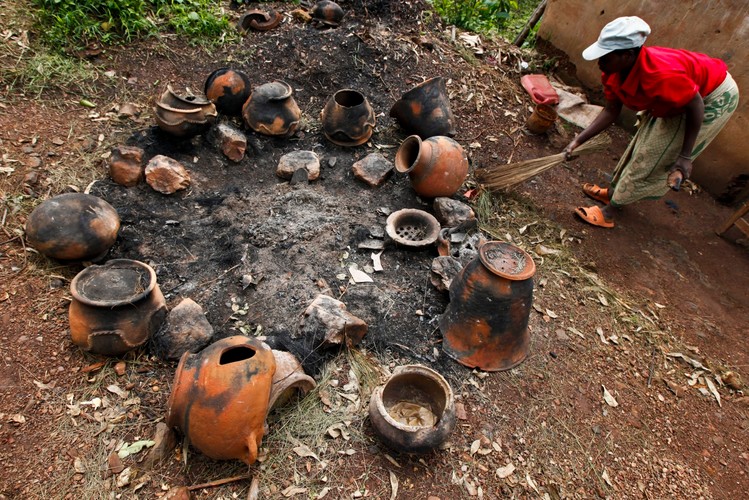 Pigmeje z dżungli w Afryce