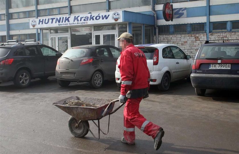 Wysprzątali stadion dla prezydenta