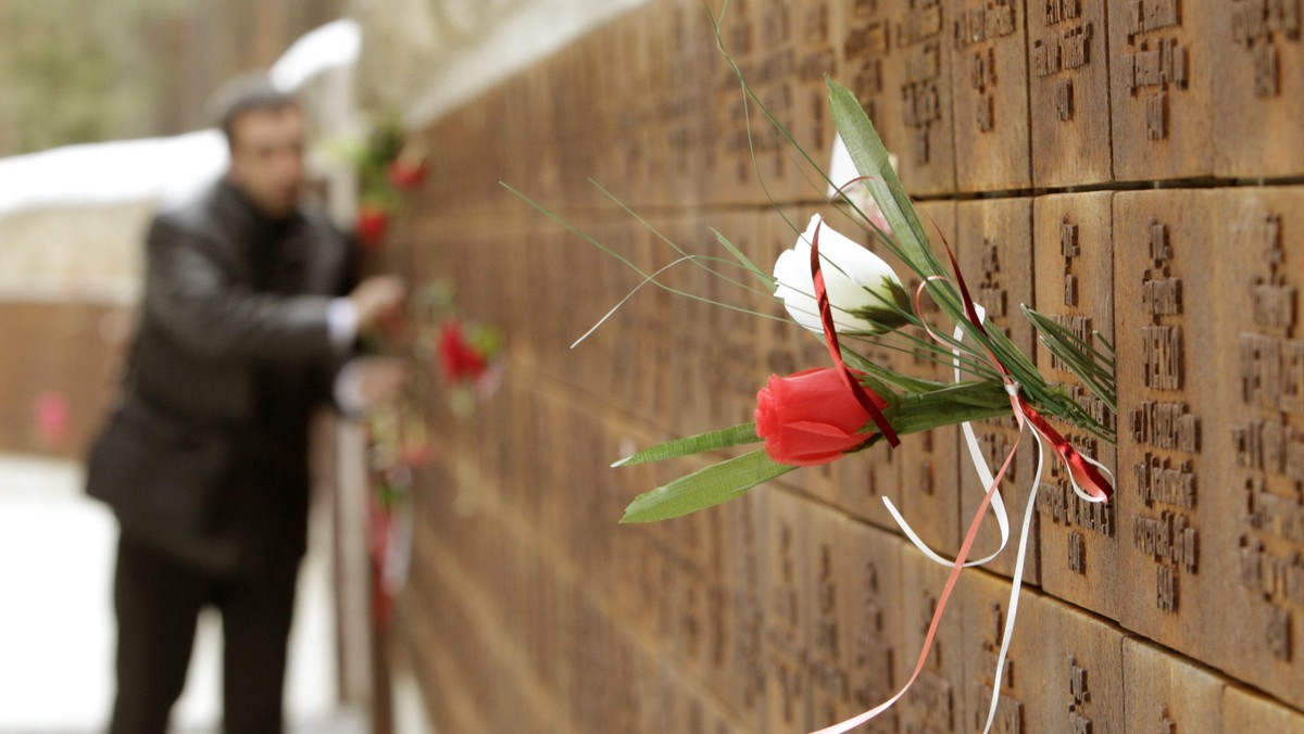 Historycy powiedzieli PAP, że archiwa dotyczące zbrodni katyńskiej, których odtajnienie zapowiedziały Stany Zjednoczone, mogą ukazać stan wiedzy Zachodu na temat zbrodni. Ich zdaniem jednak z oceną należy poczekać do publikacji.