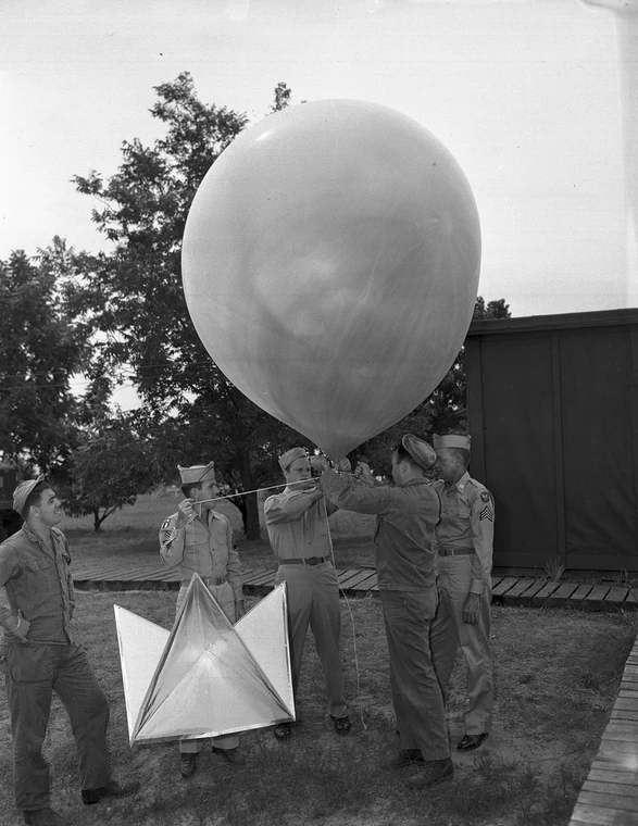 Prezentacja balonu meteorologicznego (11 lipca 1947 r.).