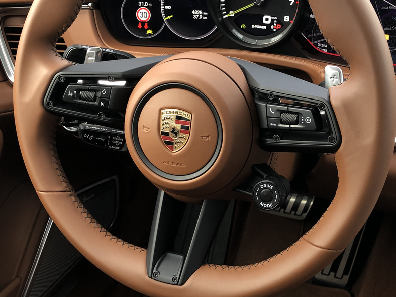 Porsche Panamera Turbo S E-Hybrid Executive