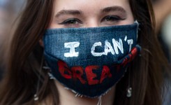 Francja reaguje na śmierć George’a Floyda.  Tysiące osób protestowało w Paryżu