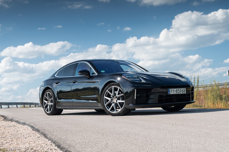 Porsche Panamera 2025