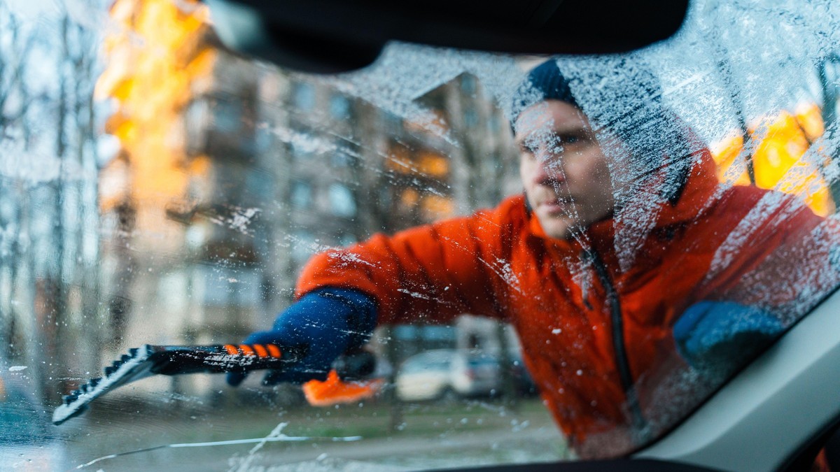 Čišćenje šoferke zimi