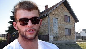 Veljko Ražnatović i kuća u Titelu