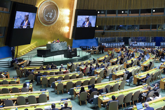 "TO JE ULAGANJE U MIR" Generalna skupština UN podržala kandidaturu Palestine za punopravno članstvo
