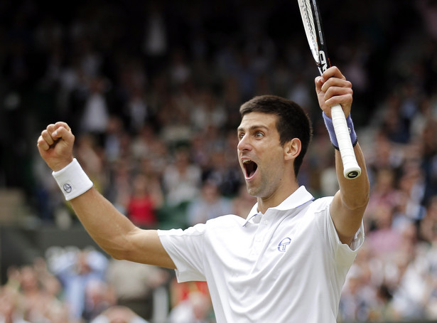 Djokovic pierwszym finalistą Wimbledonu. Pokonał Tsongę