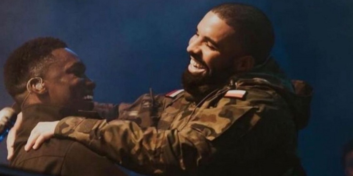 Drake wystąpił na koncercie w kurtce polskiej armii.