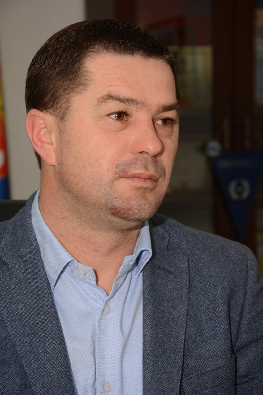 Todić navodi da  svi moraju videti koji su intersi Srba