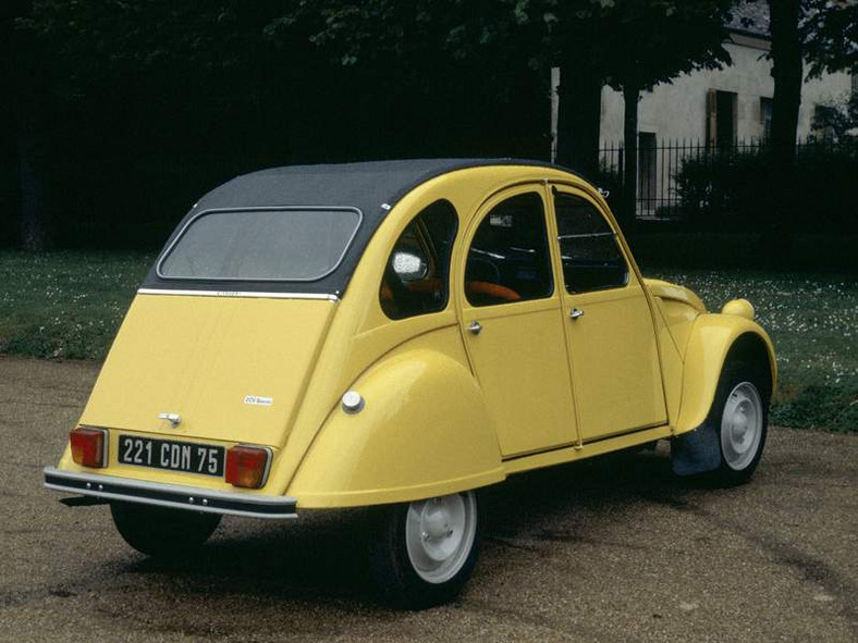 Citroën: sześćdziesięciolecie modelu 2 CV i inne jubileusze...