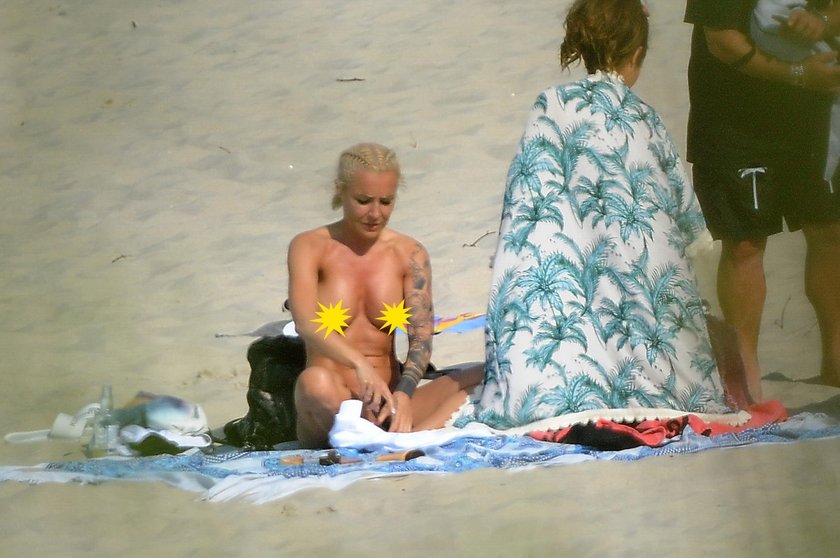 Gwiazdy kochają bikini i odpoczynek na plaży