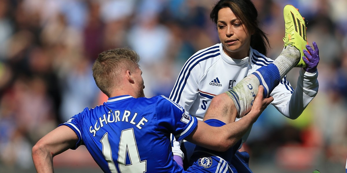 Jose Mourinho odsunął od drużyny piękną lekarkę Evę Carneiro