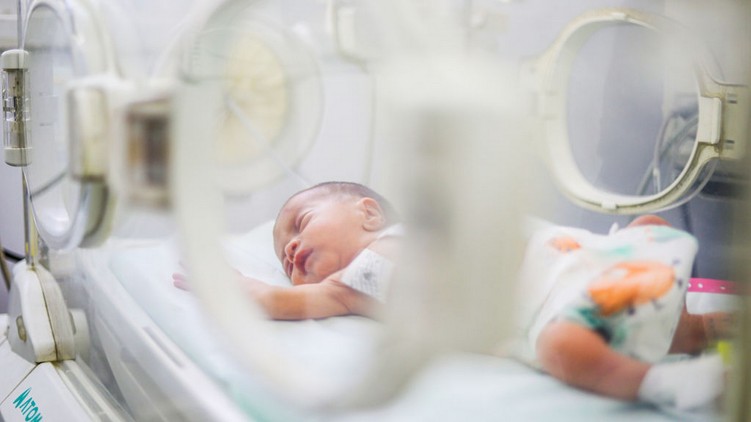 koraszülött, csecsemő, baba, gyerek