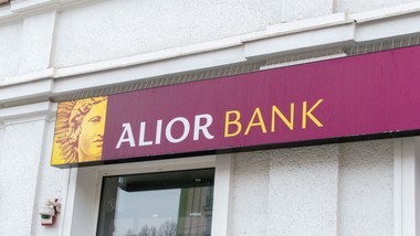alior bank wystawia na sprzedaż biurowiec w centrum warszawy