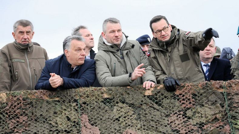 Od lewej : Andrej Babis, Viktor Orban, Peter Pellegrini i Mateusz Morawiecki podczas obchodów rocznicowych z okazji akcesji Państw Grupy Wyszehradzkiej do NATO