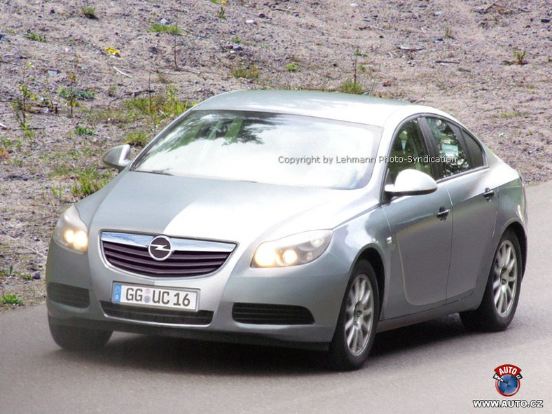 Zdjęcia szpiegowskie: Opel Vectra-Insignia