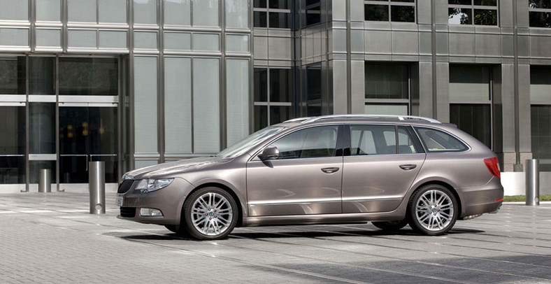 IAA Frankfurt 2009: Škoda Superb Combi w pełnej krasie (fotogaleria)